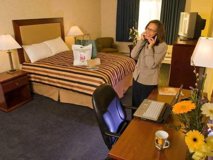Best Western Gold Rush Inn Whitehorse Esterno foto